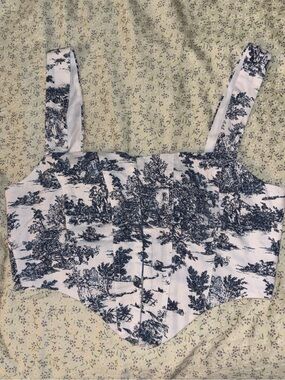 Windsor White and Blue Toile Square-Neck Crop Top